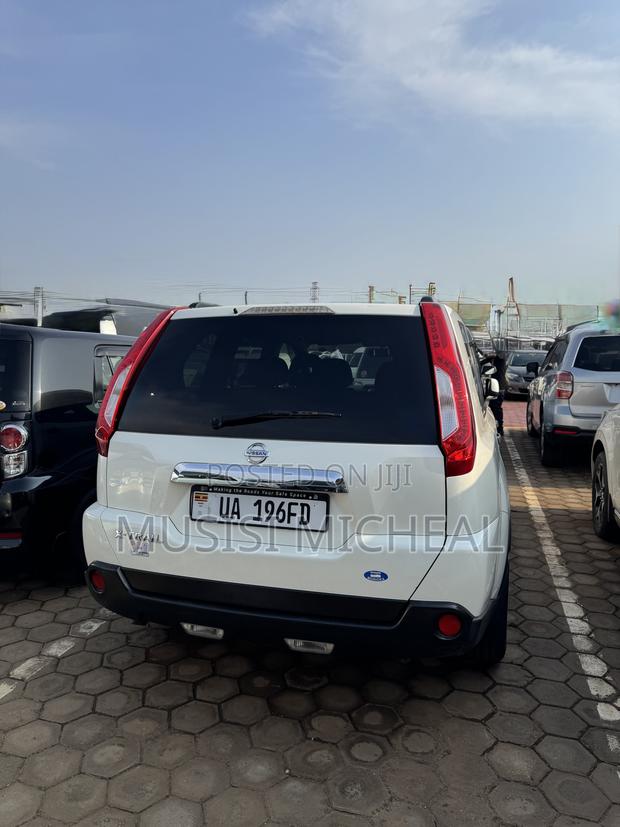 Nissan X-Trail 2.0 Petrol XE 2012 White