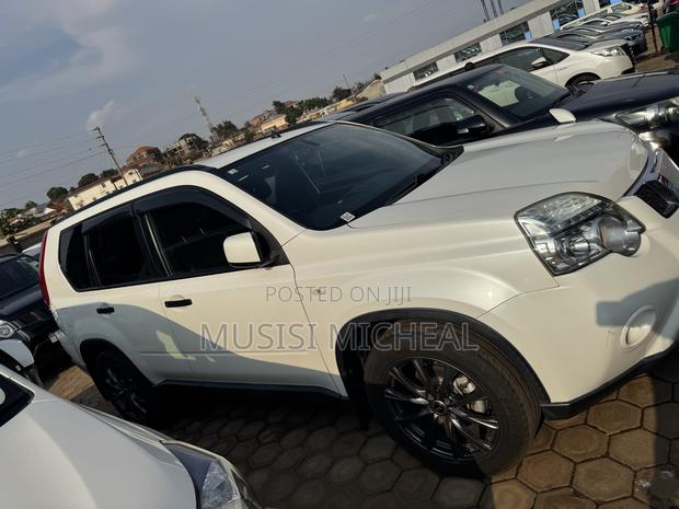 Nissan X-Trail 2.0 Petrol XE 2012 White