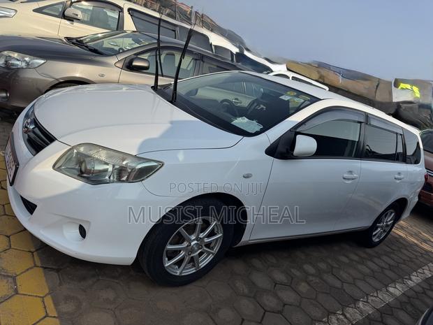 Toyota Corolla Fielder 1.5 Petrol AWD 2012 White