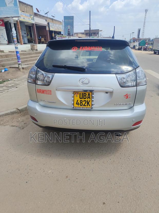 Toyota Harrier 2004 Silver