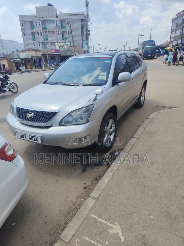 Toyota Harrier 2004 Silver