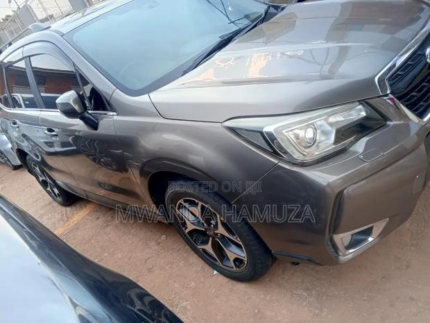 Subaru Forester 2016 Gray