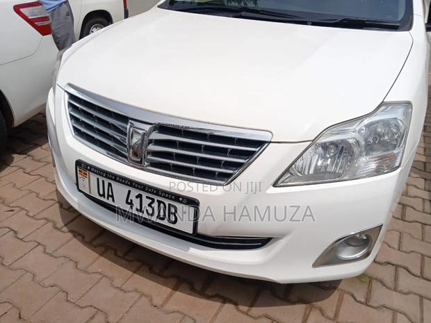Toyota Premio 2012 White