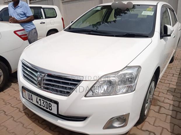 Toyota Premio 2012 White