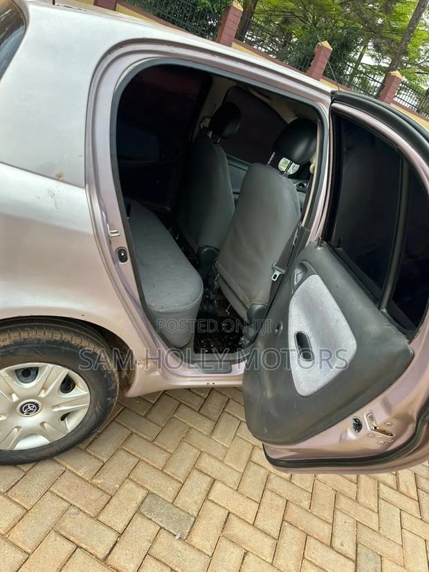 Toyota Vitz 2003 Pink