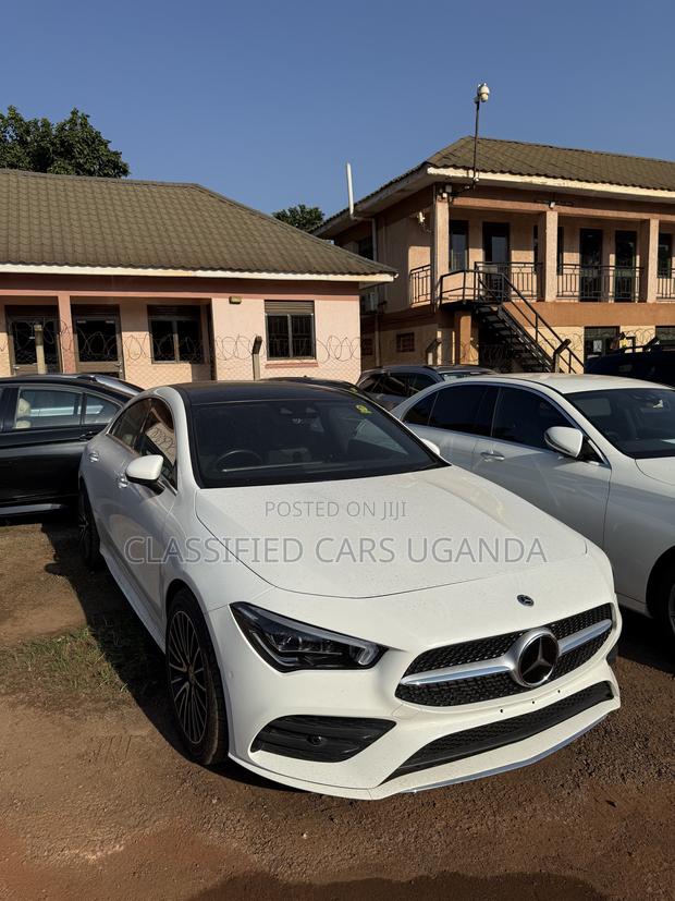 Mercedes-Benz GLA-Class 2022 White