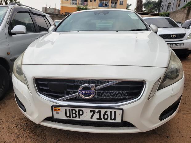 Volvo XC60 T6 AWD 2010 White