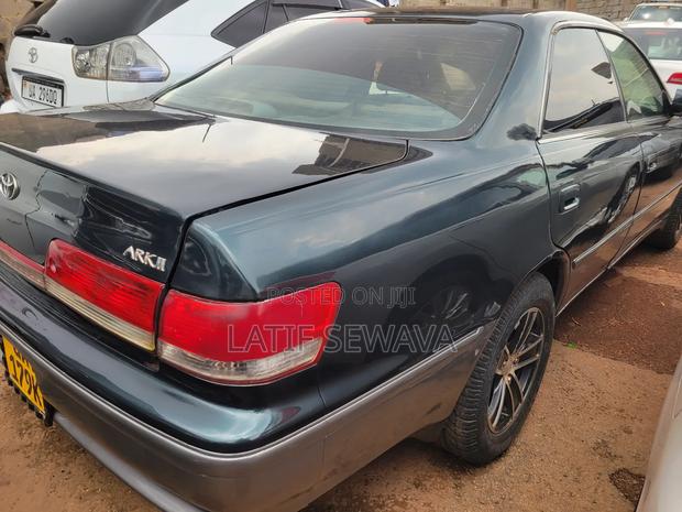 Toyota Mark II 2.0 AWD 1998 Black