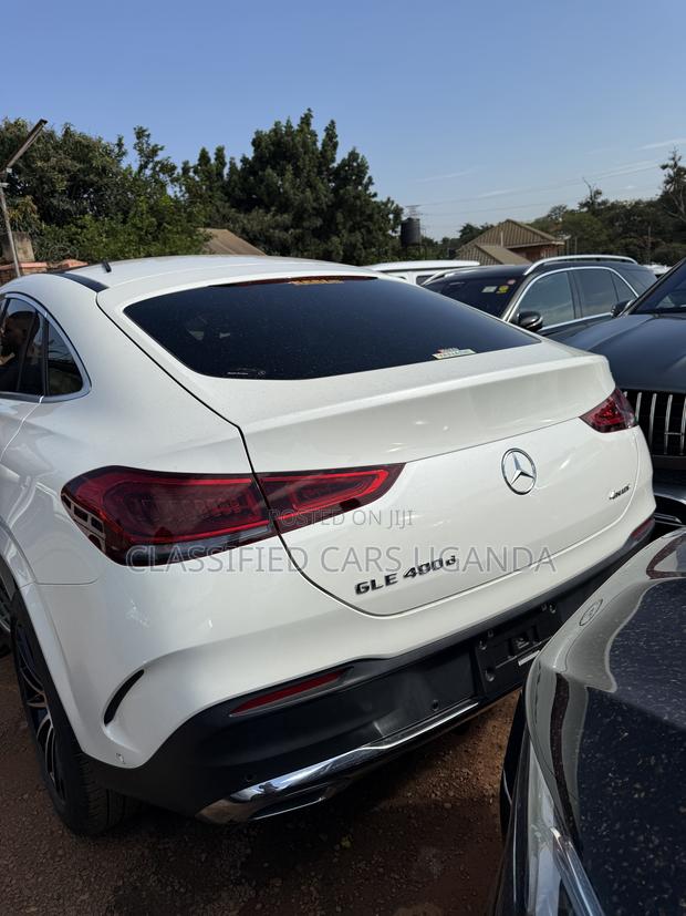 Mercedes-Benz GLE-Class GLE 400d 4MATIC 2020 White