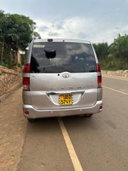 Toyota Noah 2002 Silver for sale