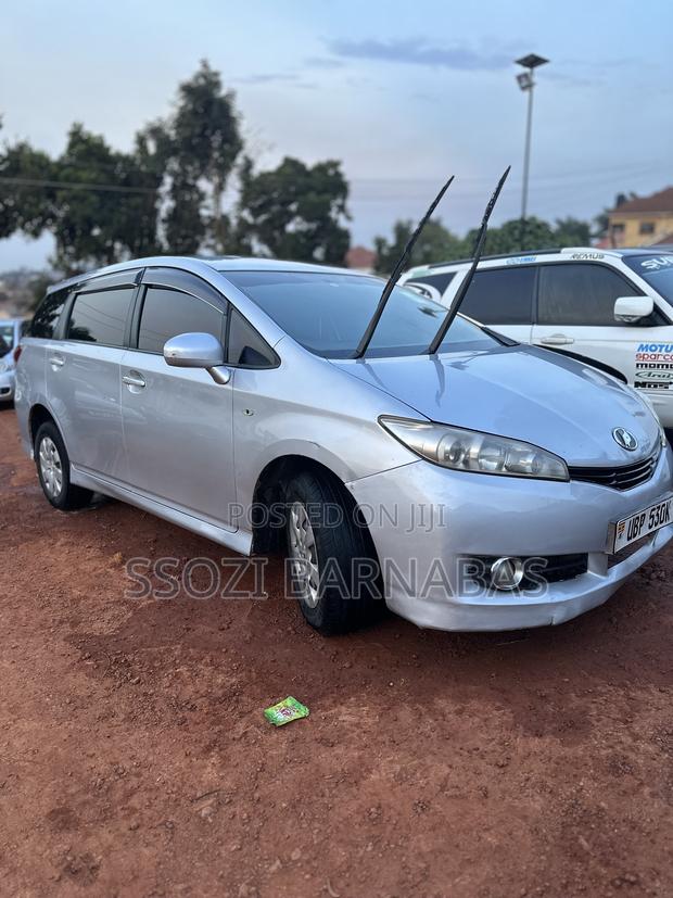 Toyota Wish 2010