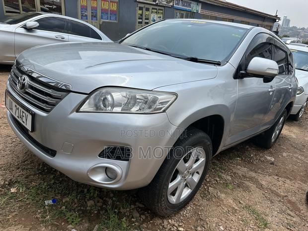 Toyota Vanguard 2007 Silver