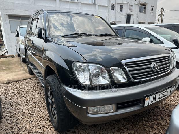 Toyota Land Cruiser Cygnus 4.7 2003 Black
