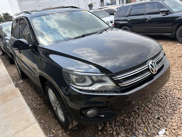 Volkswagen Tiguan 2013 Black