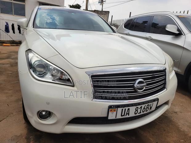 Nissan Fuga 2012 White