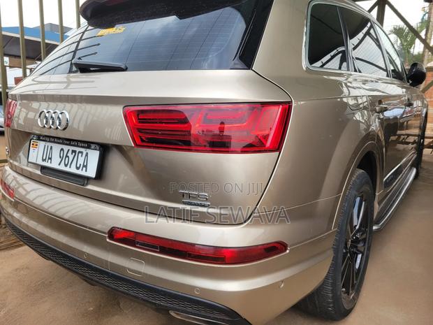 Audi Q7 3.0T Premium Plus quattro 4dr SUV AWD (3.0L 6cyl S/C 8A) 2015