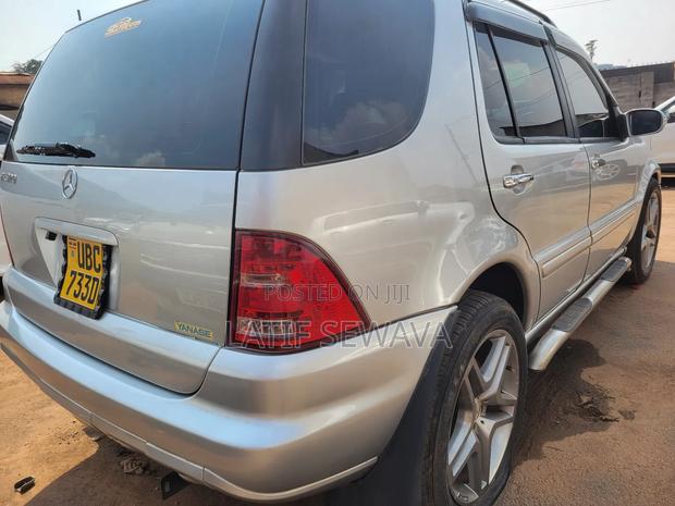 Mercedes-Benz M Class ML 350 AWD 4Matic (3.5L V6 7A) 2006 Silver