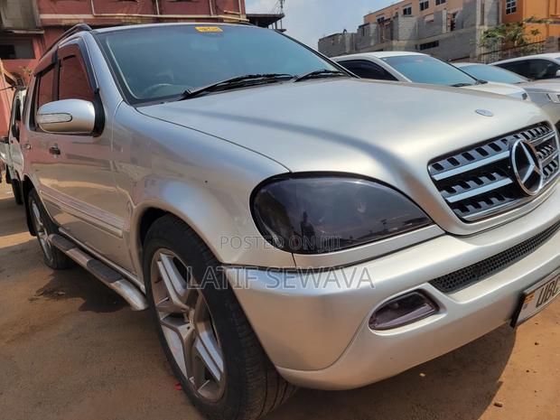 Mercedes-Benz M Class ML 350 AWD 4Matic (3.5L V6 7A) 2006 Silver
