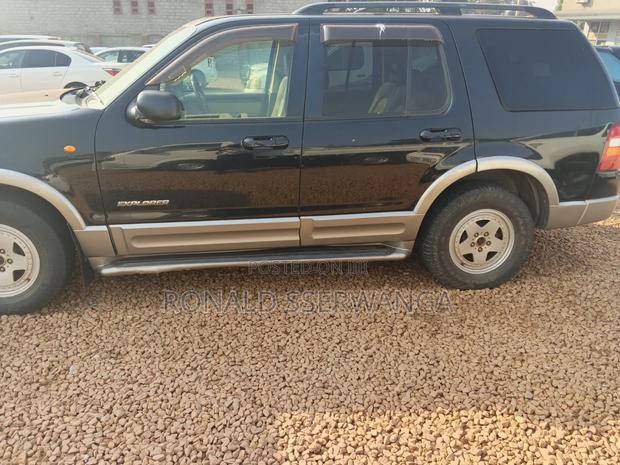 Ford Explorer 2010