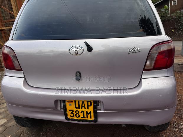 Toyota Vitz 2002 Pink