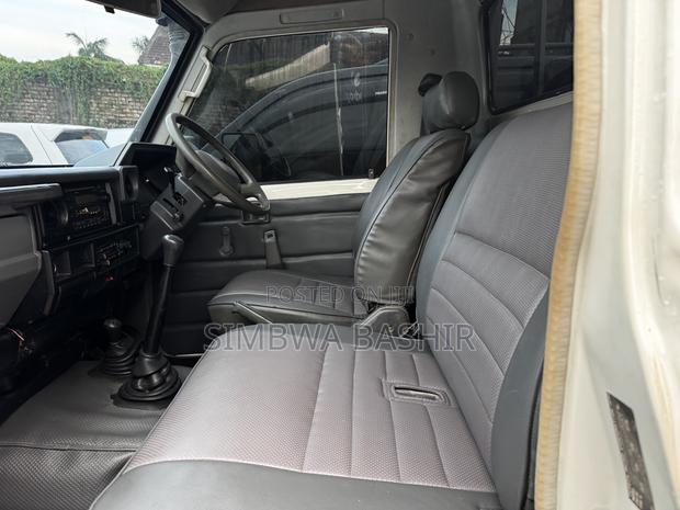 Toyota Land Cruiser 2015 White