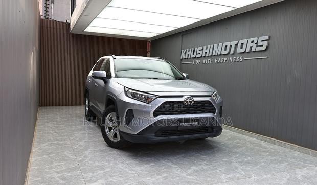 Toyota RAV4 2020 Silver