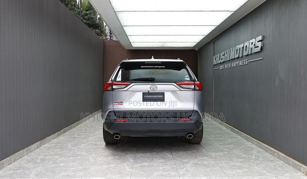 Toyota RAV4 2020 Silver