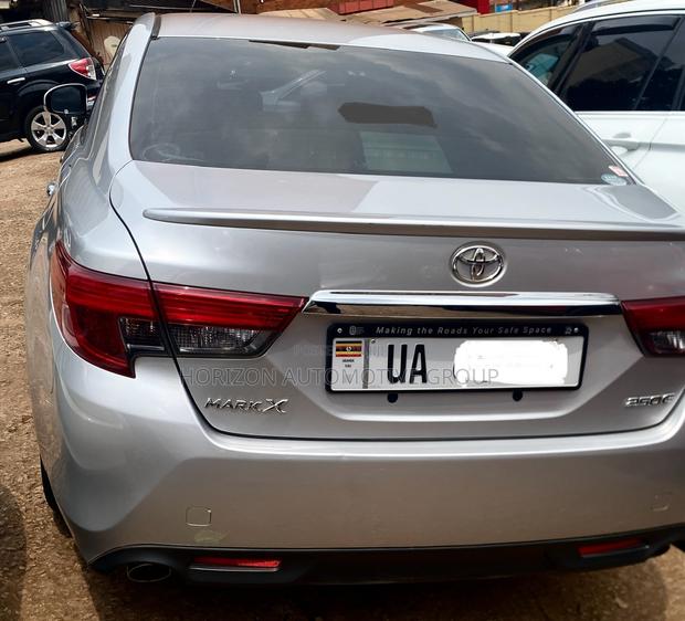 Toyota Mark X 2.5 AWD 2014 Silver
