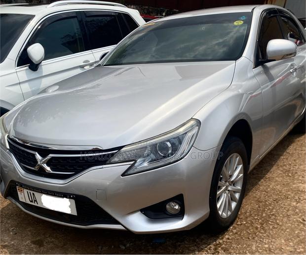 Toyota Mark X 2.5 AWD 2014 Silver