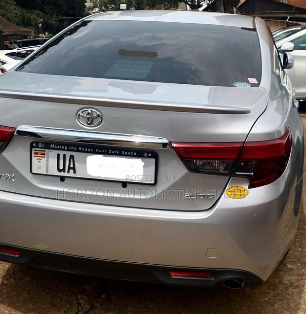 Toyota Mark X 2.5 AWD 2014 Silver