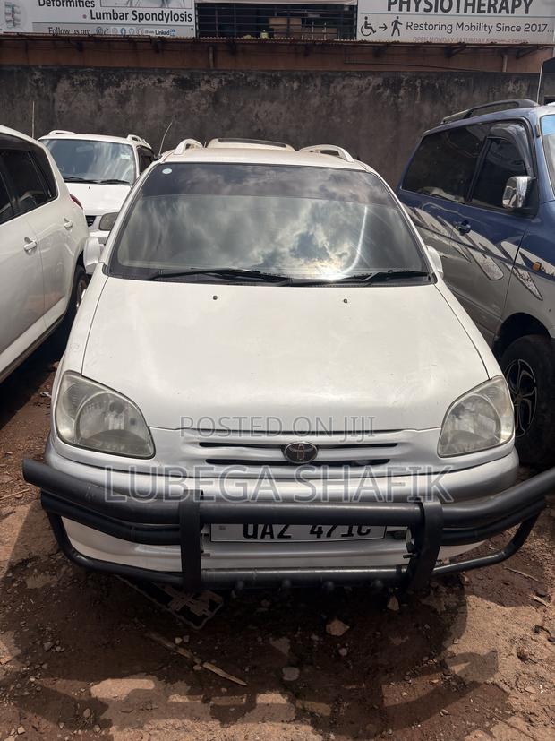 Toyota Raum 1.5 AWD 1999 White