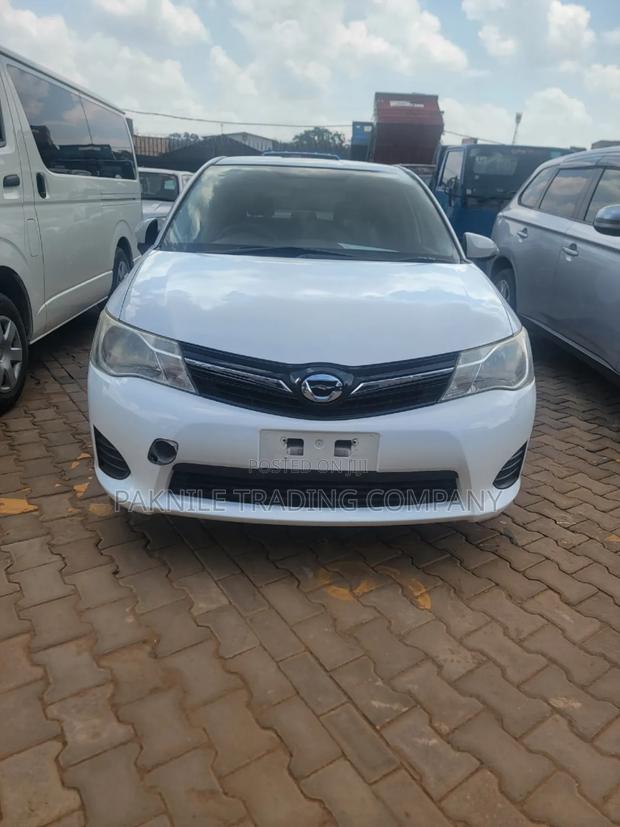 Toyota Corolla 2013 White