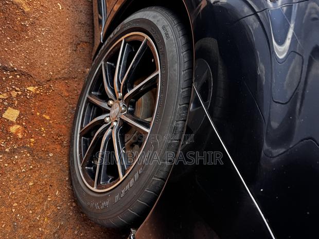 Toyota Noah 2006 Black