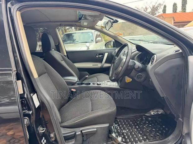 Nissan Dualis 2010 Black