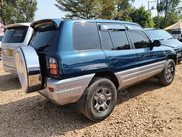 Toyota RAV4 Cabriolet 1998 Blue