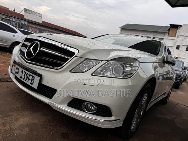 Mercedes-Benz E300 2010 White