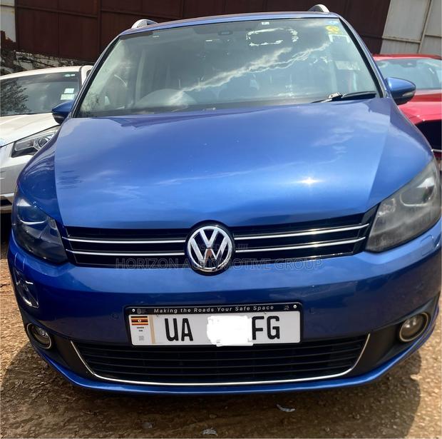 Volkswagen Touran 2016 Blue