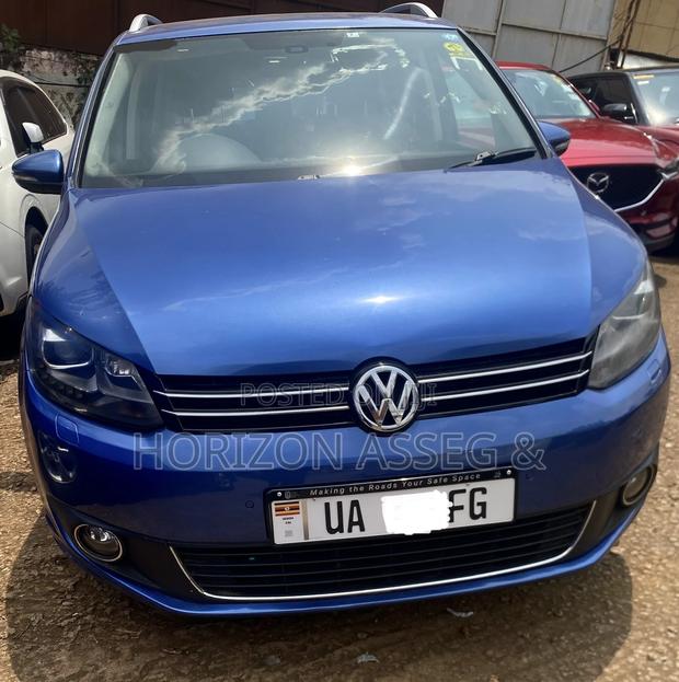 Volkswagen Touran 2016 Blue