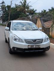 Subaru Outback 2010 White for sale