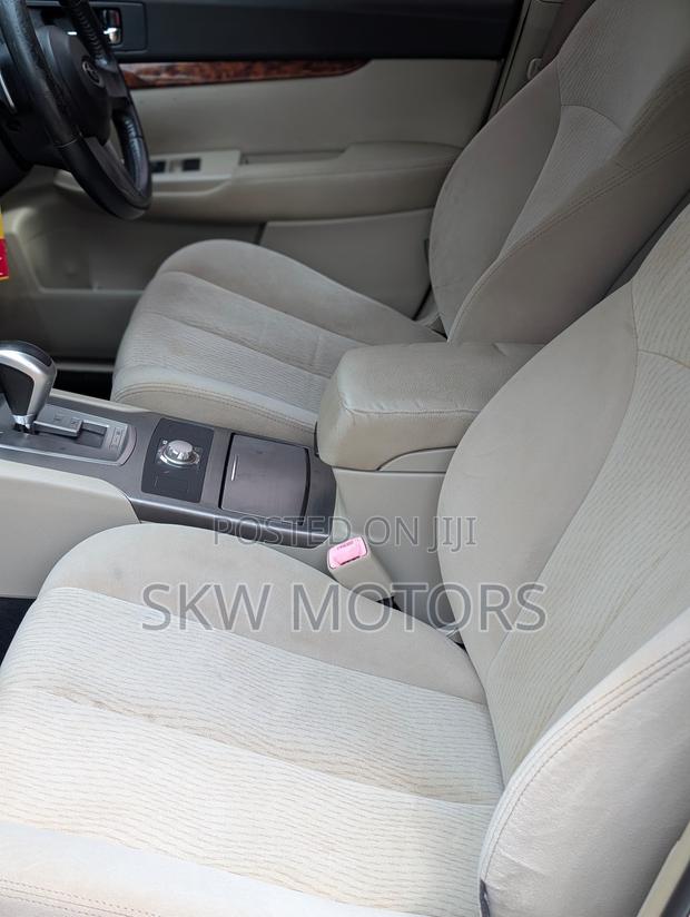 Subaru Outback 2010 White