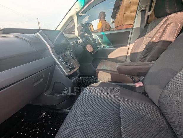 Toyota Noah 2008 White