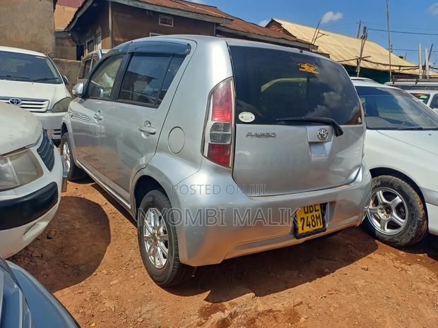 Toyota Passo 2006 Silver
