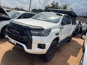 Toyota Hilux 2023 White for sale