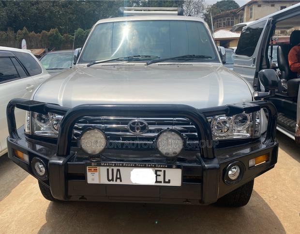 Toyota Land Cruiser Prado 2.7 3dr 2003 Gray