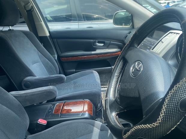 Toyota Harrier 2.4 4WD 2011 Silver