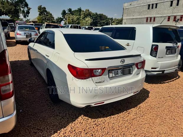 Toyota Mark X 2010 White