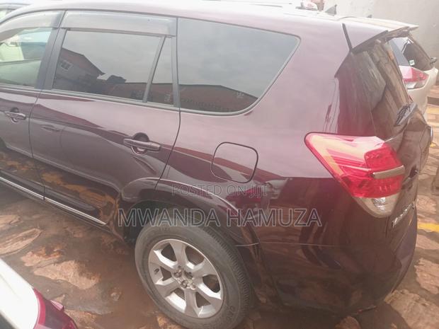 Toyota Vanguard 2013 Maroon