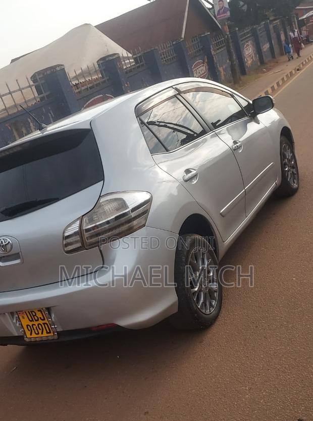 Toyota Blade 2007 Silver