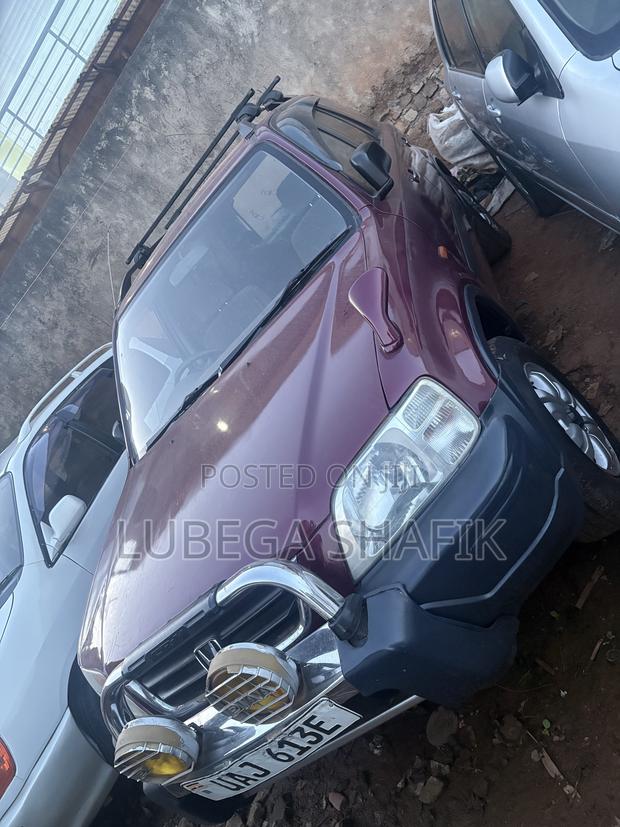 Honda CR-V 2000 Maroon