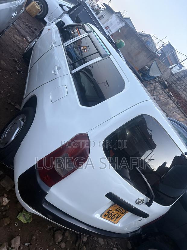 Toyota Probox 2005 White